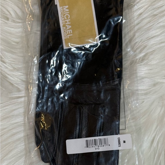 Michael Kors Suede & Leather Tech Gloves - Picture 5 of 7